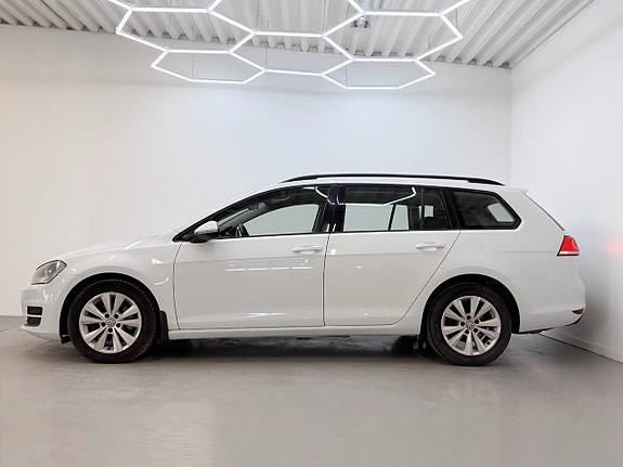 Volkswagen Golf VII 9 of 28