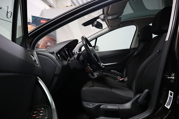 Peugeot 308 8 of 19