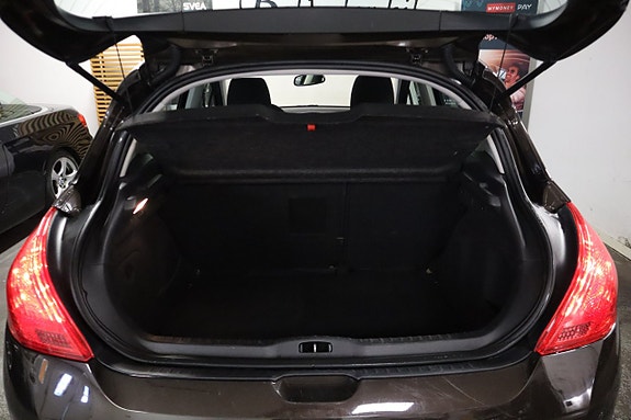 Peugeot 308 18 of 19
