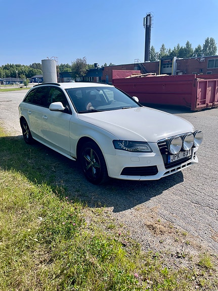 Audi A4 3 of 5