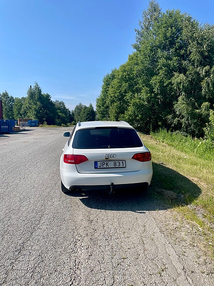 Audi A4 4 of 5
