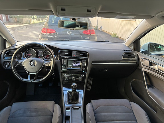 Volkswagen Golf VII 5 of 6
