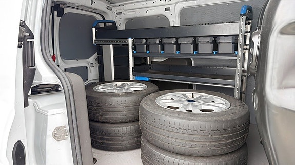 Ford Transit Connect 5 of 5