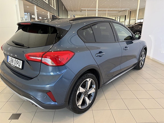 Ford Focus 5 of 10