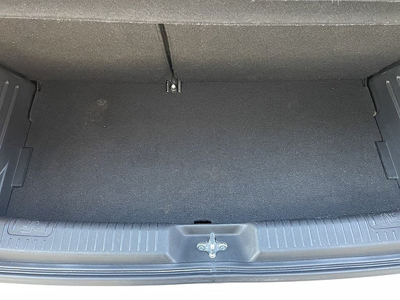 Kia Picanto 16 of 18
