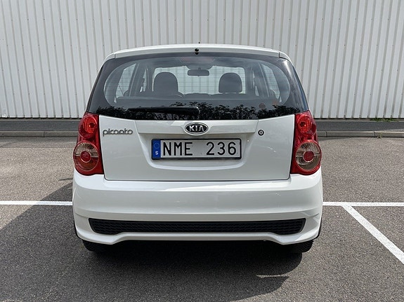 Kia Picanto 6 of 18