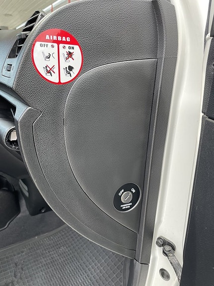 Kia Picanto 14 of 18