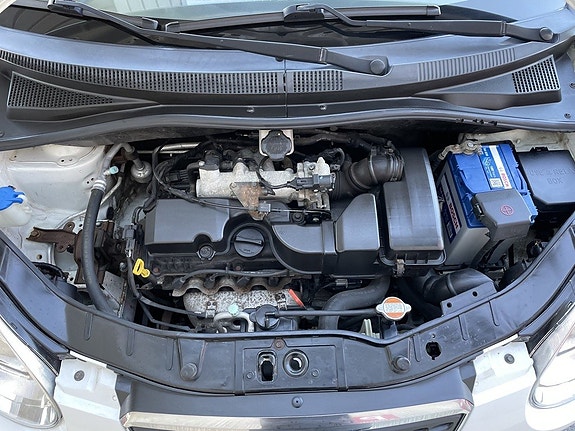 Kia Picanto 15 of 18