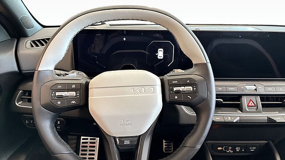 Kia K4 10 of 12