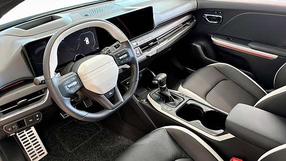 Kia K4 8 of 12