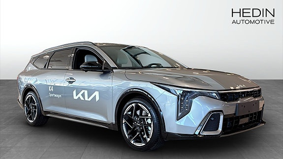 Kia K4 3 of 12