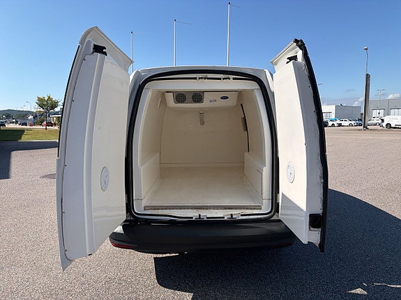 Volkswagen Caddy Maxi 8 of 8