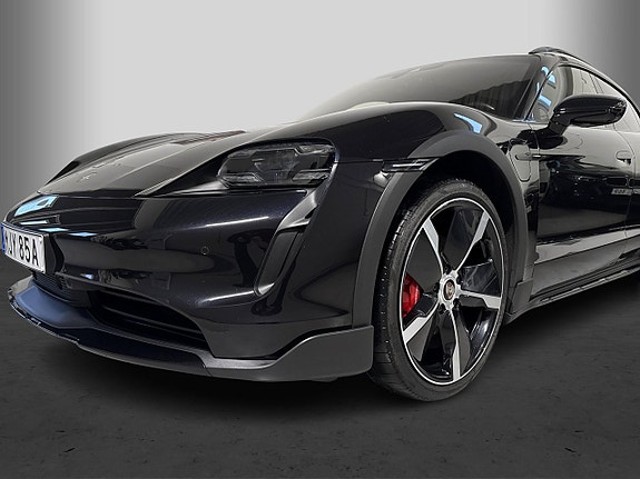 Porsche Taycan 8 of 27