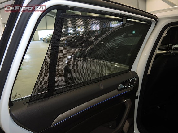 Volkswagen Passat 16 of 26
