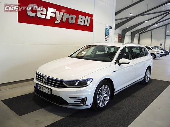 Volkswagen Passat 3 of 26
