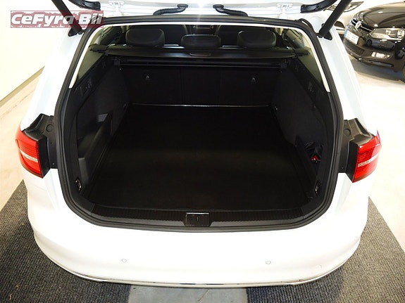 Volkswagen Passat 23 of 26
