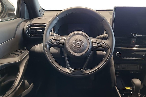 Toyota Yaris Cross 15 of 23