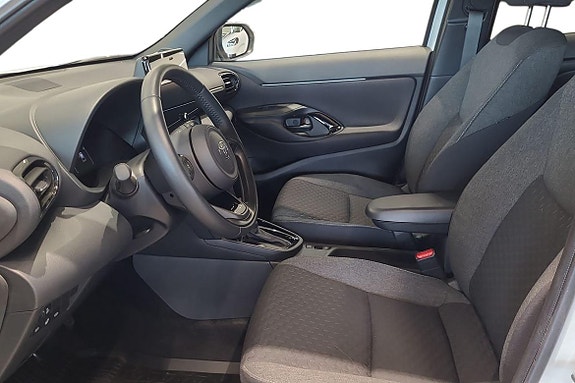 Toyota Yaris Cross 12 of 23