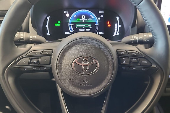 Toyota Yaris Cross 17 of 23