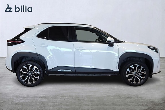Toyota Yaris Cross 9 of 23