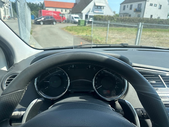 Peugeot 5008 10 of 10