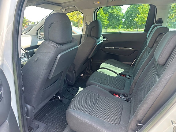 Peugeot 5008 9 of 10
