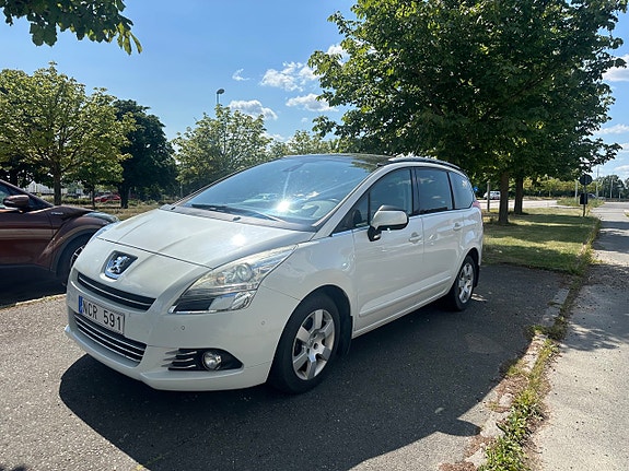 Peugeot 5008 6 of 10