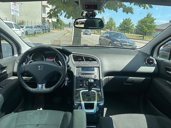 Peugeot 5008 8 of 10