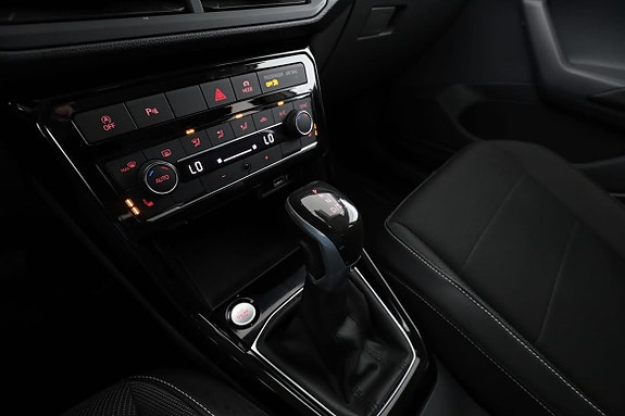 Volkswagen T-Cross 22 of 30