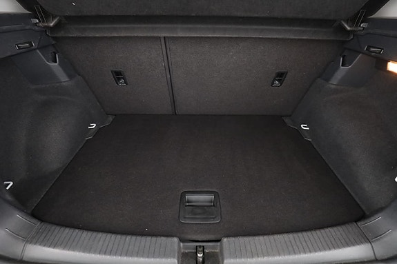 Volkswagen T-Cross 18 of 30