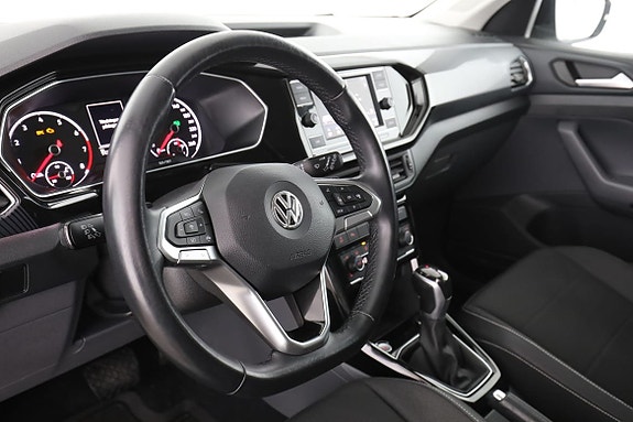 Volkswagen T-Cross 12 of 30