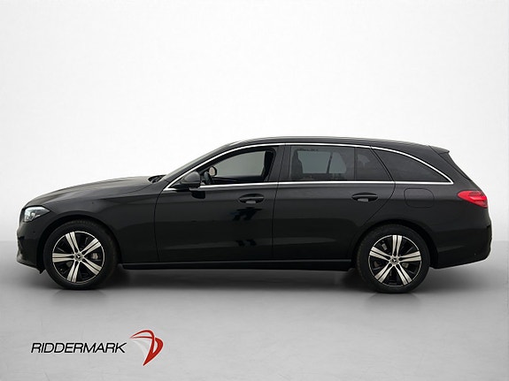 Mercedes-Benz C300 4 of 5
