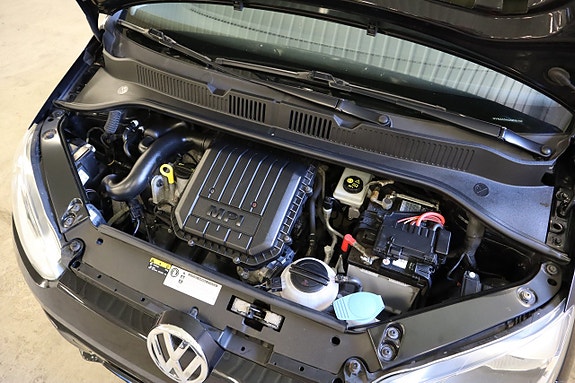 Volkswagen UP! 19 of 24