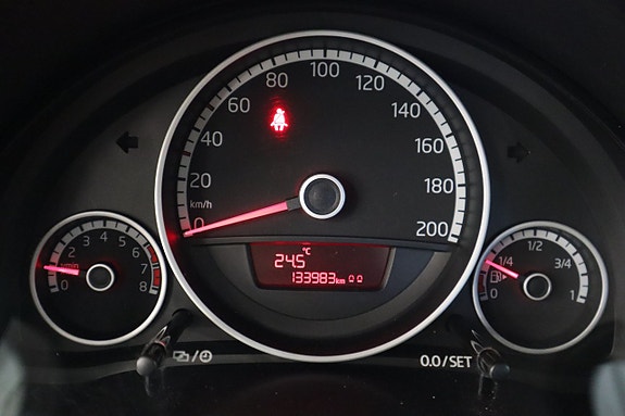 Volkswagen UP! 8 of 24