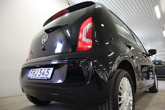 Volkswagen UP! 22 of 24
