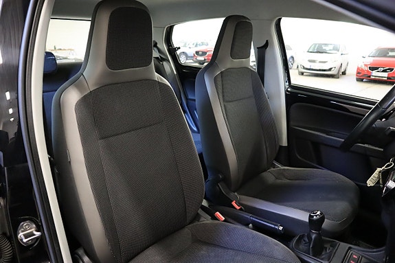 Volkswagen UP! 15 of 24