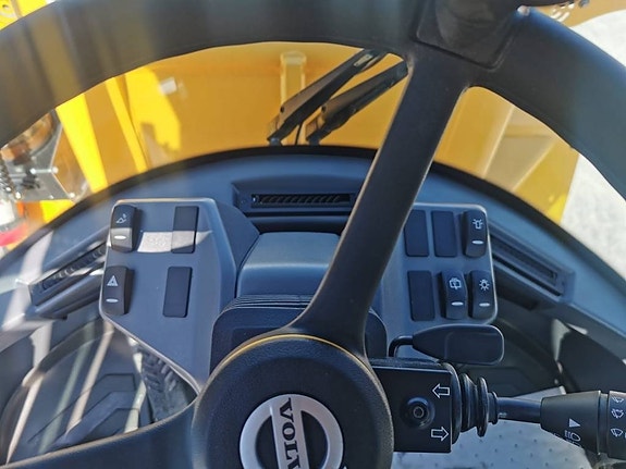 Volvo L35HT 8 of 15