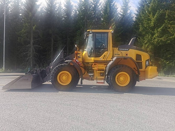 Volvo L 70 H2 4 of 21