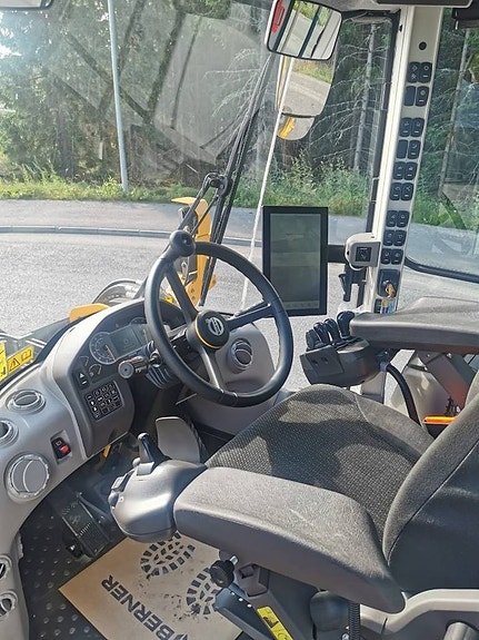 Volvo L 70 H2 5 of 21
