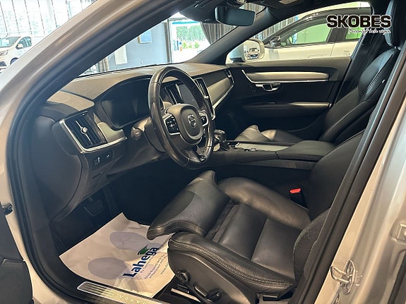 Volvo V90 Cross Country 7 of 25