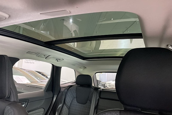 Volvo XC60 15 of 19