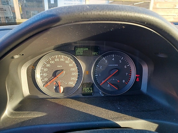 Volvo V50 2 of 5
