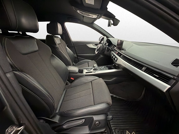 Audi A4 15 of 30