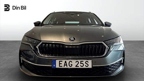 Skoda Octavia 4 of 14