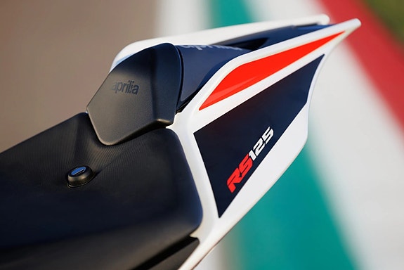 Aprilia RS 125 Beställningsvara 7 of 15