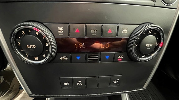 Mercedes-Benz A200 16 of 17