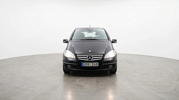 Mercedes-Benz A200 2 of 17