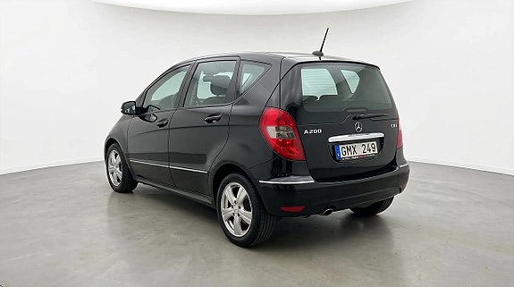 Mercedes-Benz A200 4 of 17