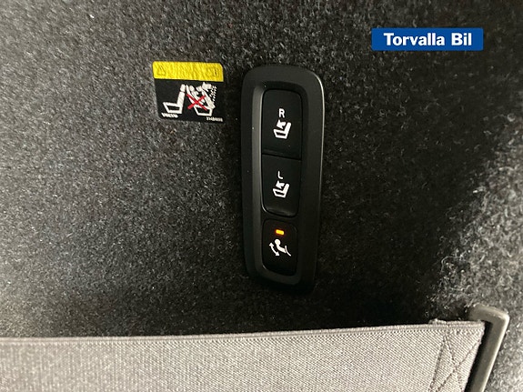 Volvo XC40 16 of 16