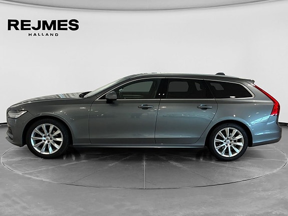 Volvo V90 3 of 5